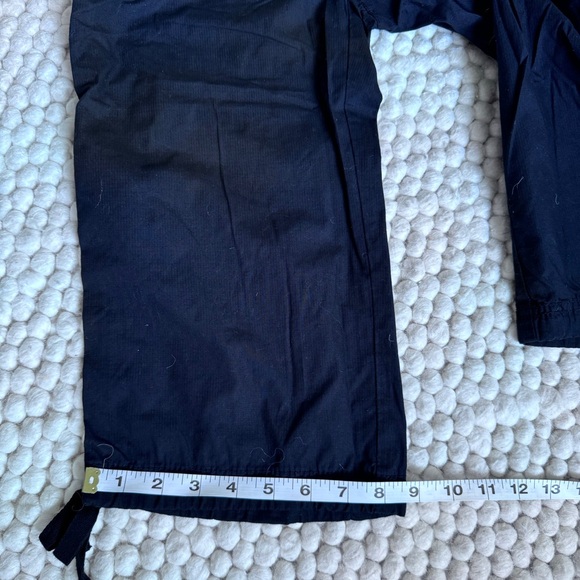 Croft & Barrow Black Capri Pants Relaxed Fit Size 8P - Picture 6 of 8